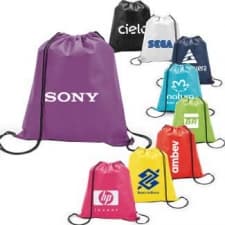Mochila Saco em TNT